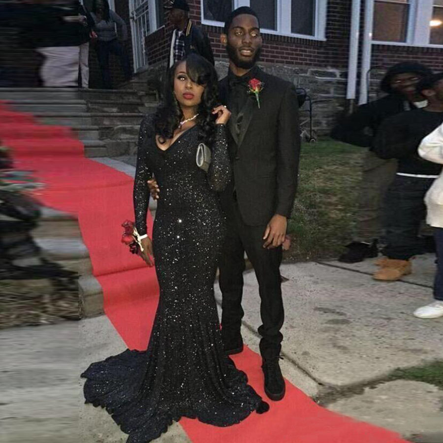

2019 Black Bling Evening Gowns Long Sleeves Sequins Mermaid Prom Dresses Sexy Low V-Neck Court Train Women Formal Party Dresses Cheap, Silver