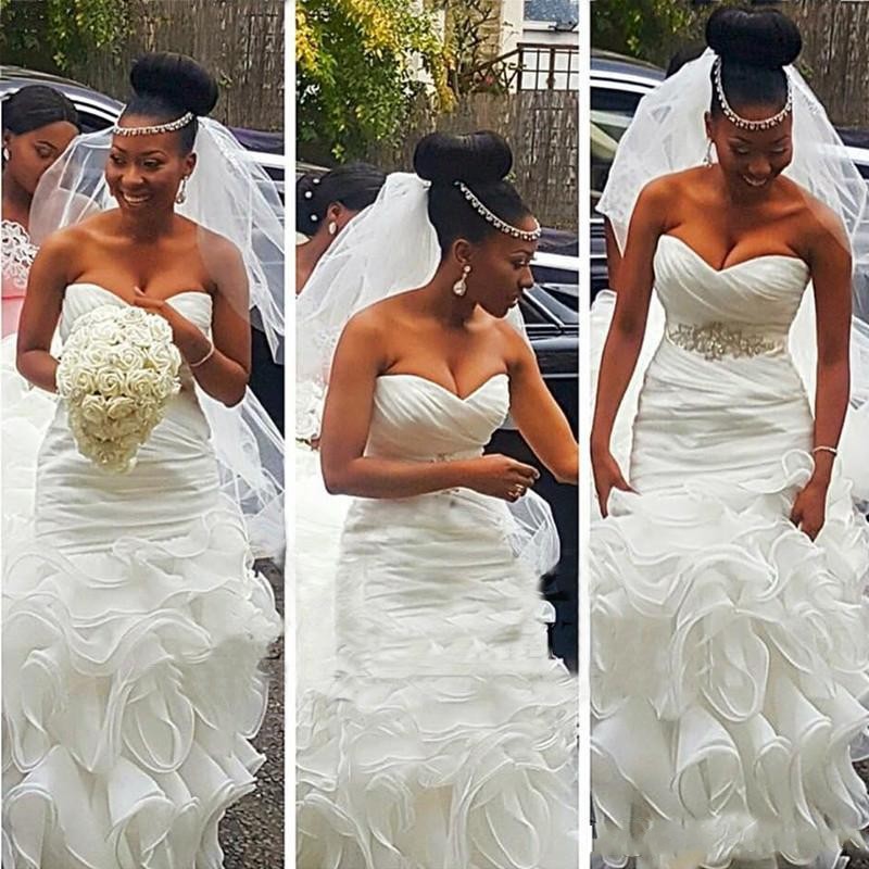 

2021 Sexy Ruffles Mermaid Wedding Dresses Sweetheart Ruched Beaded Waist White Organza Long Train Tiered Skirts Formal Bridal Gowns, Ivory