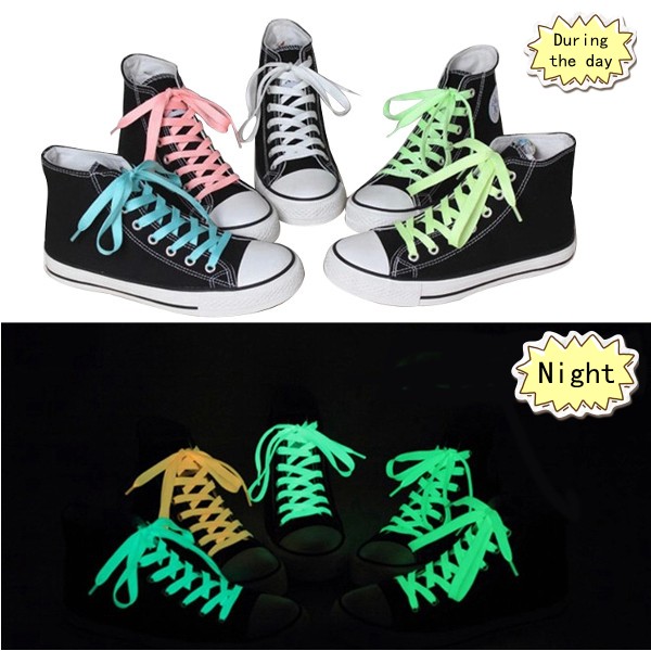 

Wholesale 1 M 200 PCS / 100 pairs of Bright Color Luminous Sneakers Shoelaces Glow Fluorescent Luminous Shoe Laces Bootlaces Strings Ref fre