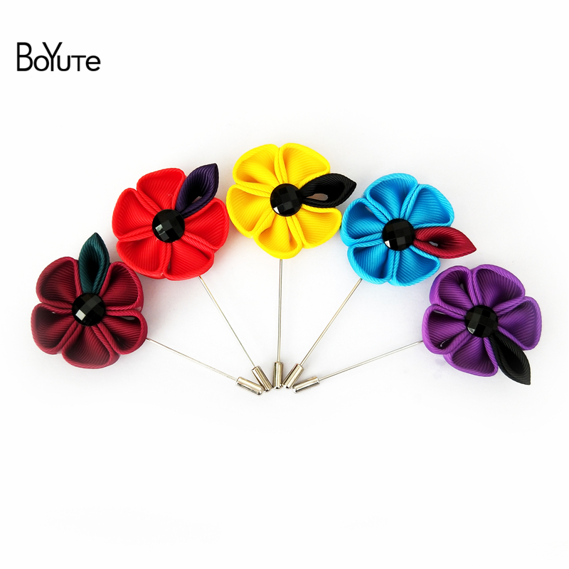 

BoYuTe 10Pcs 15 Colors Handmade Flower Brooch Wholesale Fashion Men Lapel Pin Wedding Accessories Christmas Ornament