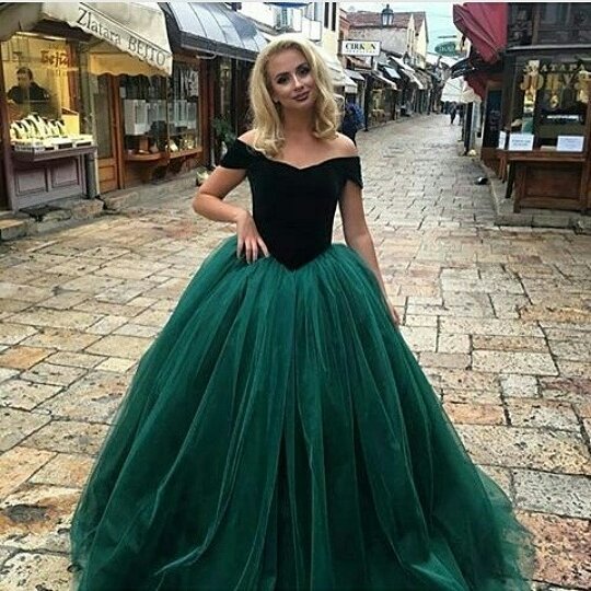 

Sweetheart Off the Shoulder Dark Green Long Evening Dresses Puffy Tulle Princess Dress Formal Velvet Graduation Gowns vestido de noche, Light sky blue