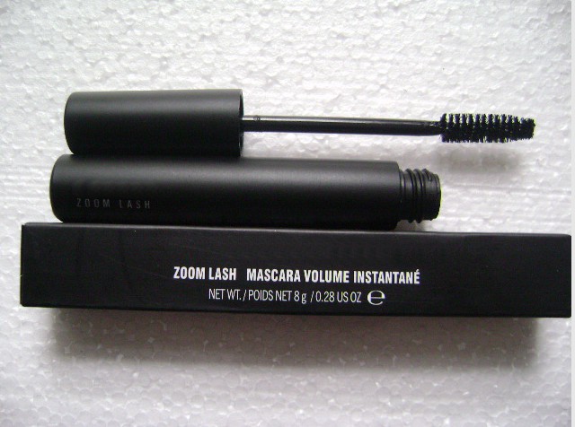 

FREE SHIPPING!NEW ZOOM LASH MASCARA VOLUME INSTANTANE BLACK 8g
