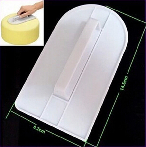 

Wholesale- Cake Smoother Kitchen Bakeware Cooking Screeding Unit Tools Wipe Surface Cake Smooth Platen Cake Decorating Tools EJ871364