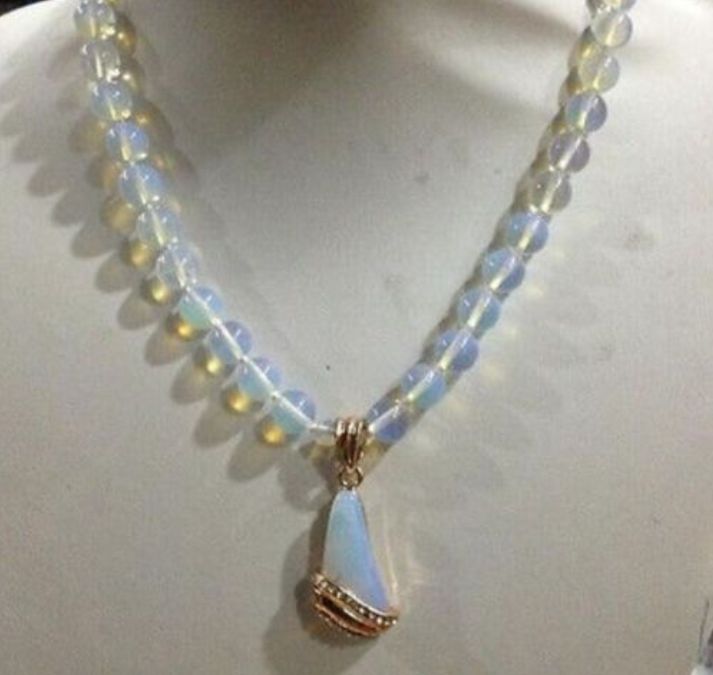 

8mm Sri Lanka Moonstone Gemstone Pendant Necklace Inlay Crystal, Mixed colors