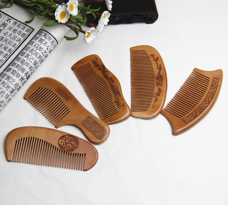 

Women's gifts 100% Natural peach combs thickened carved wood combs Anti-static massage scalp health portable hair comb wedding favor