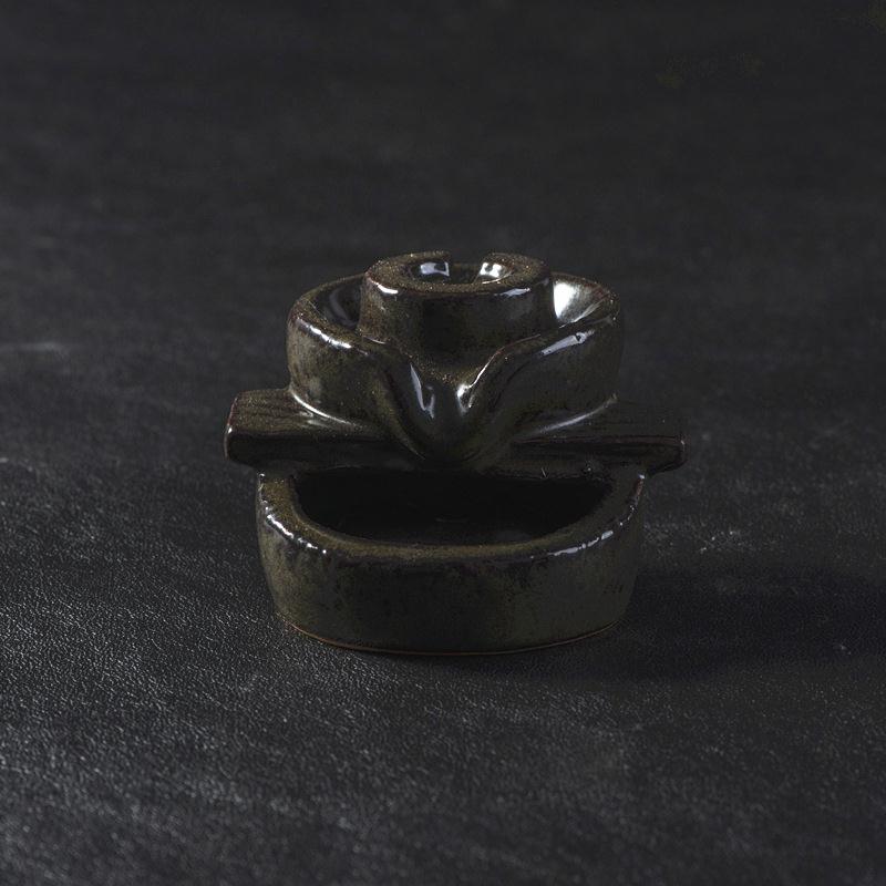 Vente en gros - Petite taille Glaze en céramique Encens Boudouil Bouddhiste Bouddhist Sandalwood Cônes Censeur Centrale Cadeaux Cadeaux Décoratio