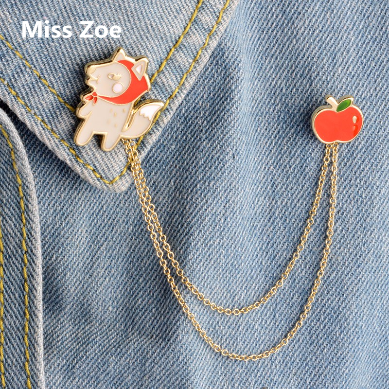 

Miss Zoe Cartoon Bear Pine tree Wolf Grandma Apple Astronaut Spacecraft Metal Brooch Pins Button Pin Denim Jacket Pin Badge Gift Jewelry