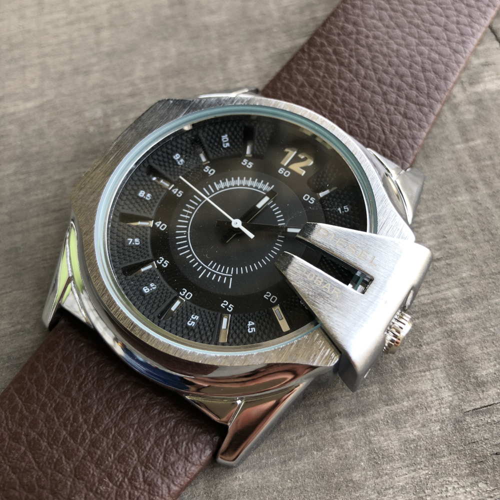 Mode célèbre marque Hommes Quartz Reloj Hombre en cuir d'affaires Montres Hommes Horloge Chronographe Armée militaire Montre Sport pour Homme DZ1