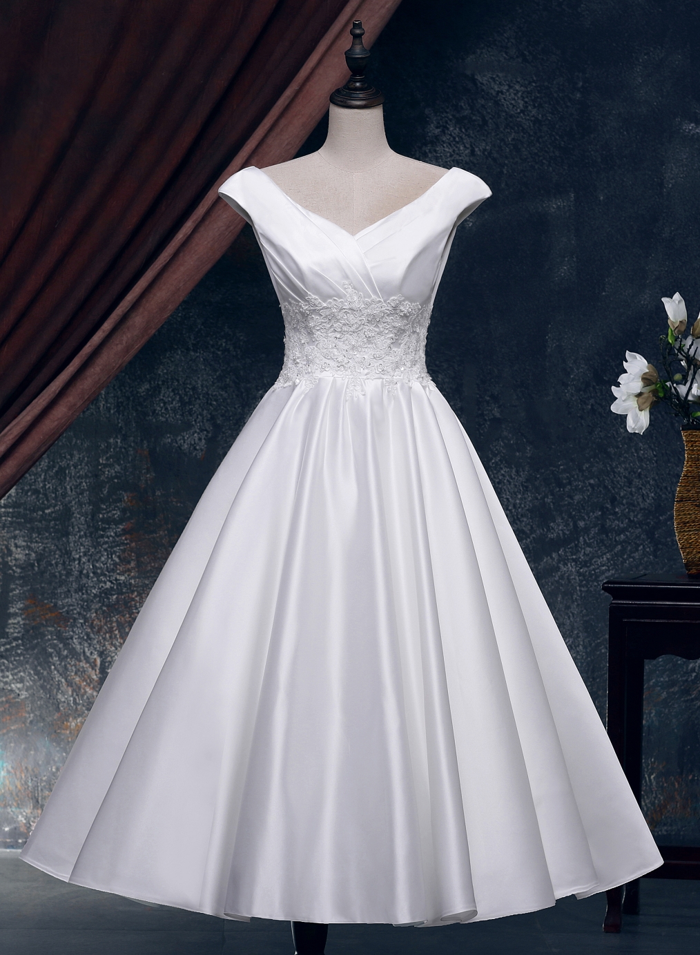 

Tea Length Satin wedding dresses Vintage Wedding Dress with Puffy A Line Skirt 1950's Short Dress XWJ006, White