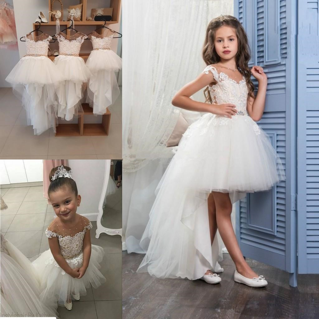 

2018 Cute High Low Flower Girls Dresses For Weddings Sheer Neck Illusion Cap Sleeves Lace Tulle Sashes Pearls Princess Girls Pageant Dresses, White