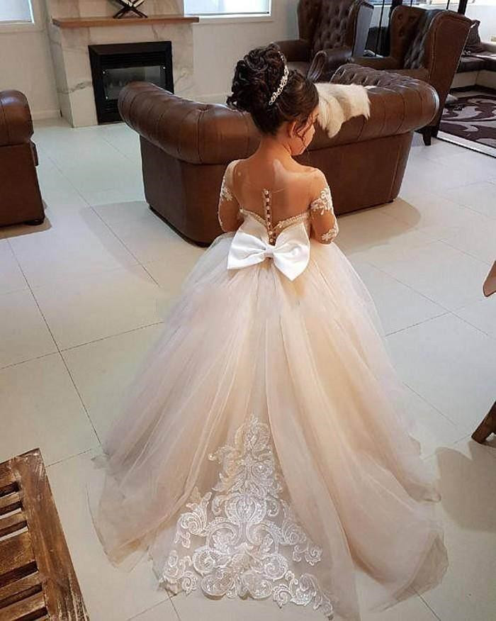 

Cute Princess Flower Girls Dresses New Bow Lace Girl Birthday Dresses Ball Gown Sheer Neck Long Sleeve Kids Girls Pageant Dresses F010, Ivory
