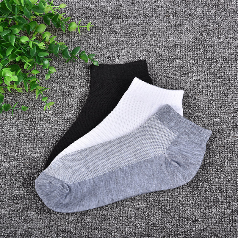 

Wholesale- 5 Pairs Hot Sale Fashion Quality New Men's Socks Classic White Gray Black Spring Summer Winter Style Cool Mesh Design Ankle Sock