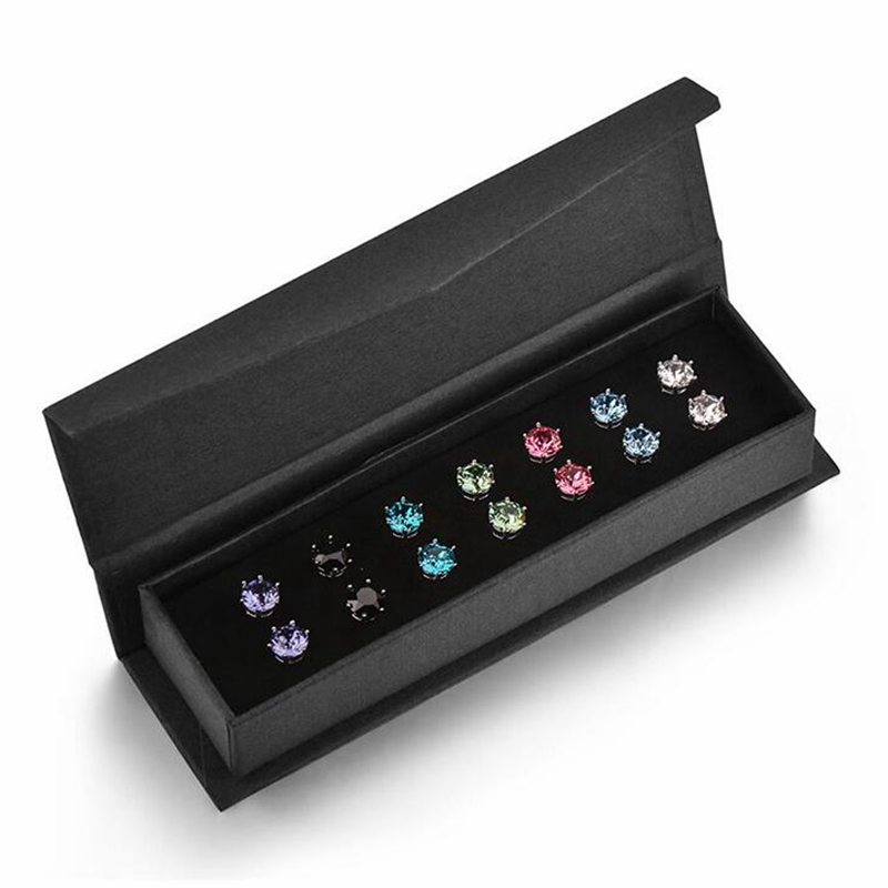 Costume bijoux Boucle d'oreille pour une semaine avec une boucle d'oreille de 0,7 cm dans une boîte Cristal de Swarovski 7 / paire