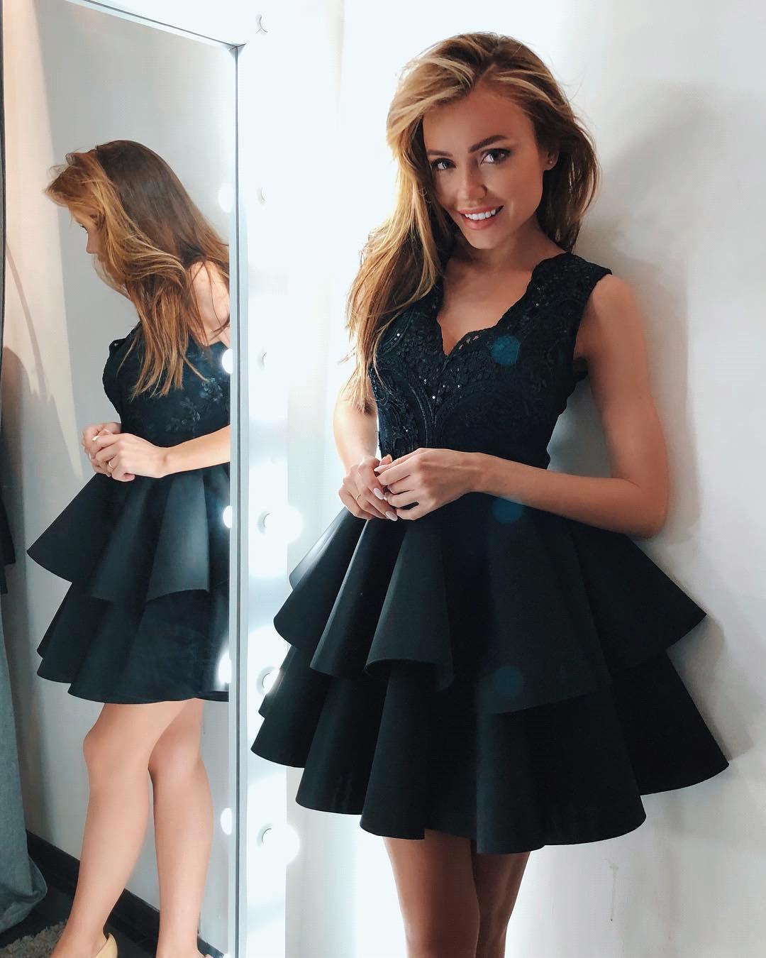 V Neck Lace Short Homecoming Dresses Satin Layered A-Line Knee Length Short Prom Dresses Plus Size Vestidos De Festa BA9549