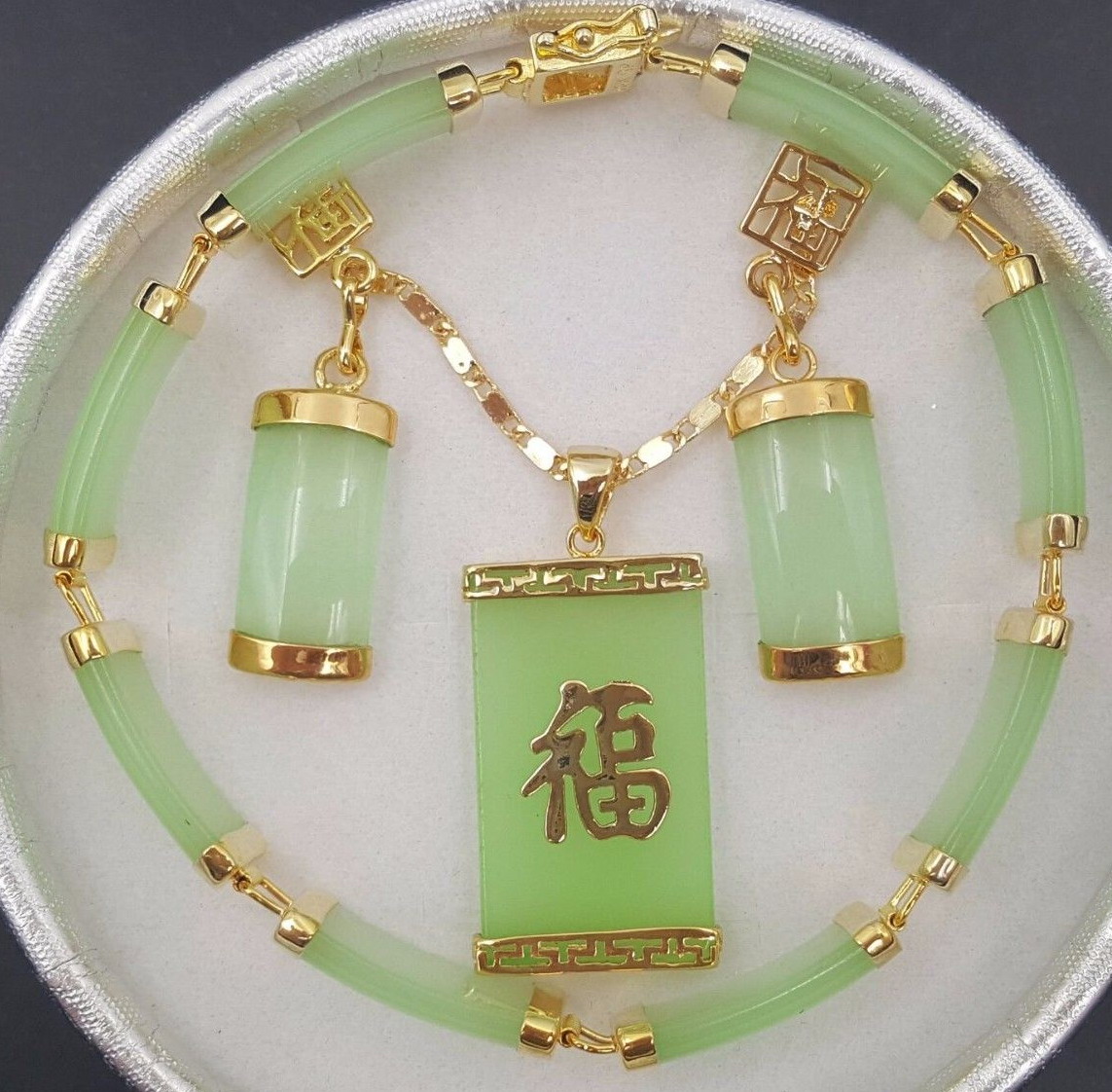 

Natural Green Jade 18KWGP Fortune Pendant Necklace Drop Earring Bracelet set, Black