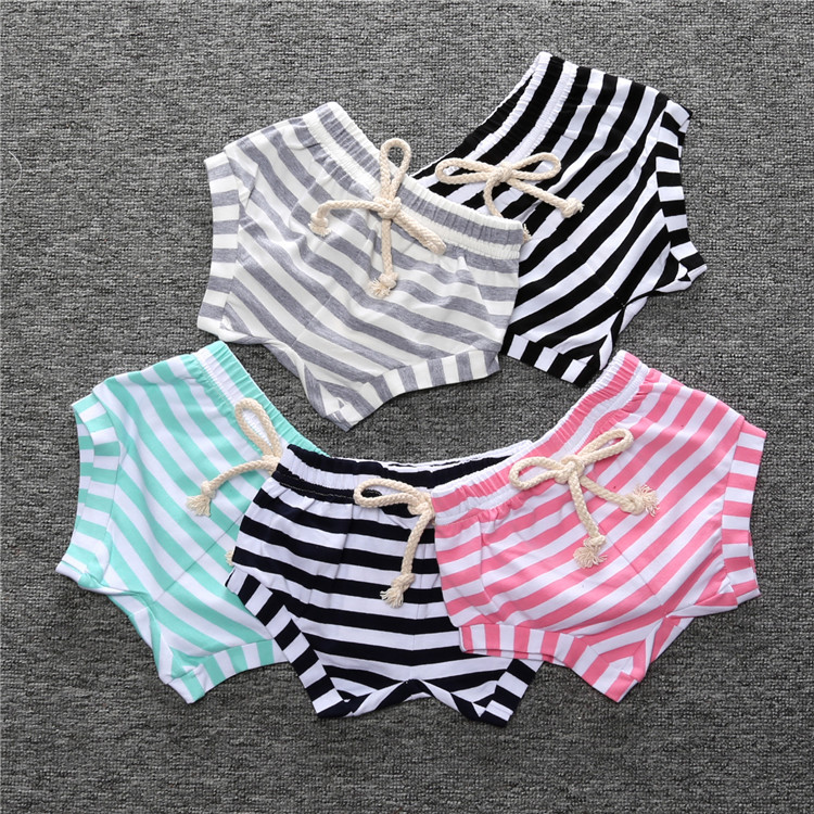 INS bébé garçons filles Shorts enfants été Harem pantalon chaud enfant en bas âge vêtements enfants rayure couleurs unies décontracté Style ample