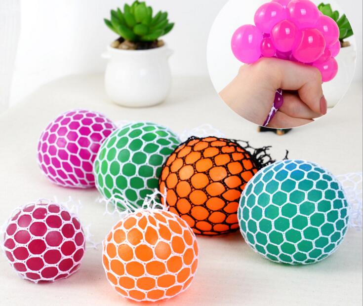 

Anti Stress Mesh Face Reliever Grape Ball Autism Mood Squeeze Relief Healthy Toy Funny Gadget Vent Decompression toys Gifts