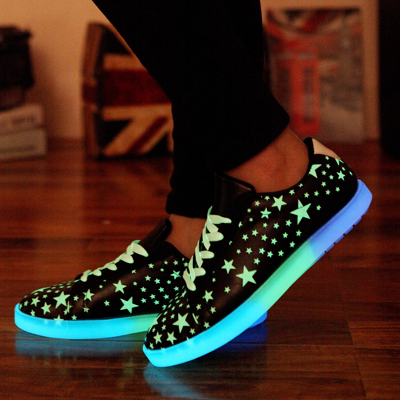 

Hot New Fluorescent Shoes Light Up Men Women Glowing Basket Casual Shoes Woman Flats Huarache Plus Size Tenis Shoes Inline & Roller Skates, Black