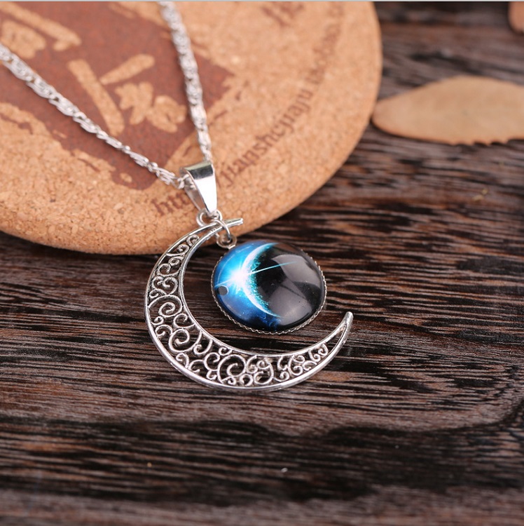 

Brand new Snow romance moon necklace stars moon sky Pendant Necklaces Designer Jewelry with extra free samples