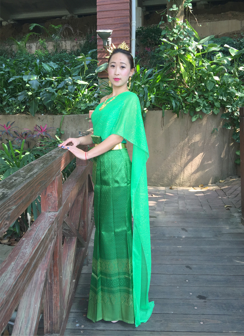 

Oriental Asian Thailand's traditional style green Dai women's clothing greeting dress water splashing Festival Costume sleeveless Outfit