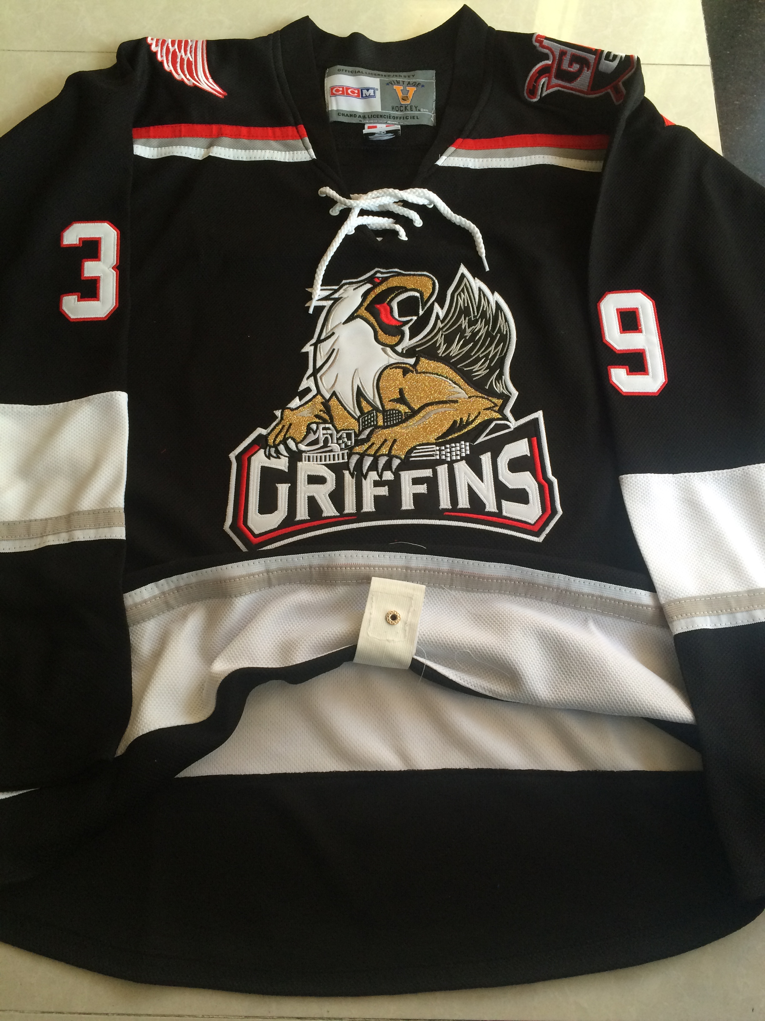 tyler bertuzzi t shirt