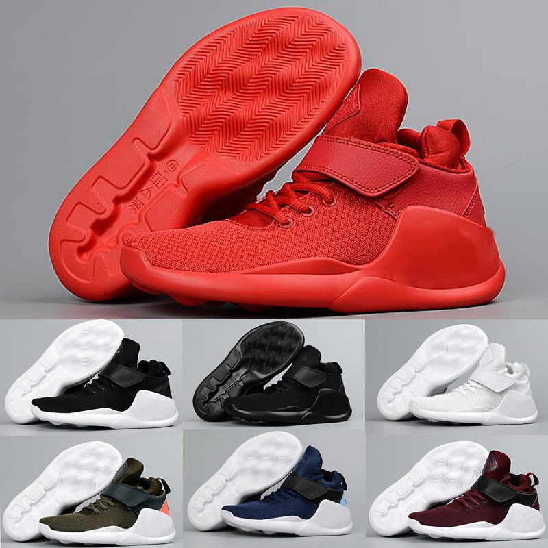 action sports shoes for mens online
