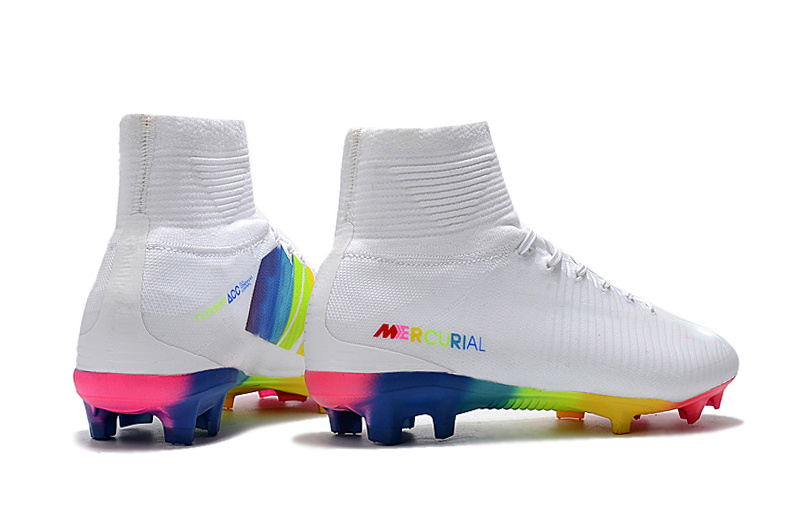 scarpe da calcio arcobaleno