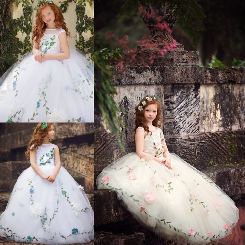 

Iovry Tulle Flower Girl Dresses Lace Appliques Sleeveless 3D Flowers Leaves Girls Pageant Dress Lovely Toddler Communion Dress Birthday Gown, Chocolate