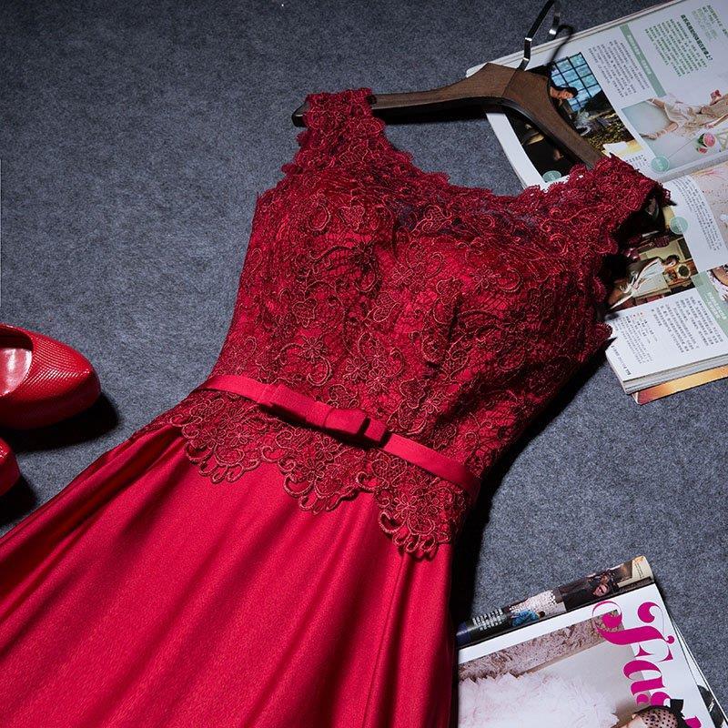 

Cheap Scoop Neck Lace Satin Evening Dress Long Royal Blue Burgundy 2018 New Floor Length Bridesmaid Dress Lace Up Prom Party Dresses