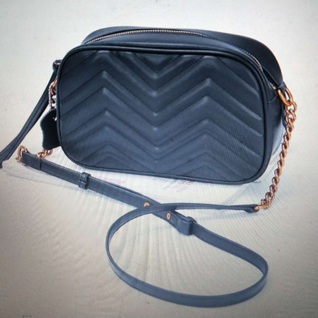 

Free Shipping! New Women designer Genuine Leather Cowhide Handbags Fashion wave Shoulder Bag With Chain 447632 448065, Nude