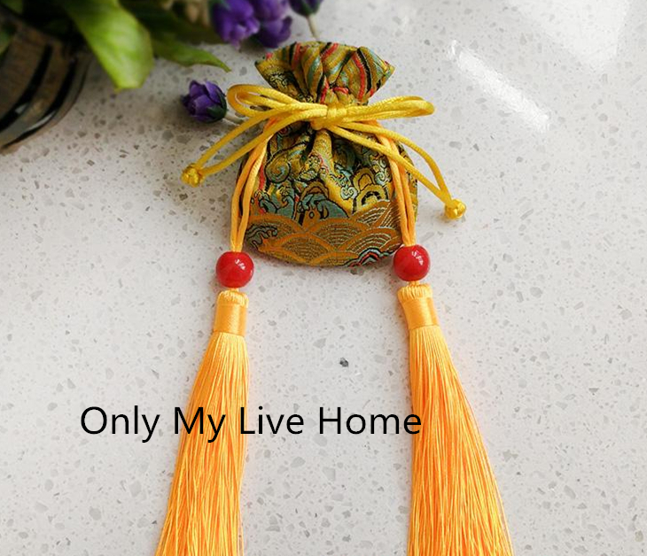 

Floral Tassel Cute Mini Silk Pouch Satin Drawstring Gift Bags for Jewelry Packaging Craft Fabric Bag Small Sachet 8x9cm 2pcs/lot