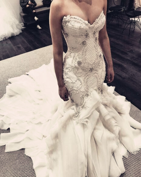

Sexy Sweetheart Mermaid Wedding Dresses Appliques Lace Bridal Gowns With Crystals Sequins Sweep Train Backless Plus Size Wedding Dress, Ivory