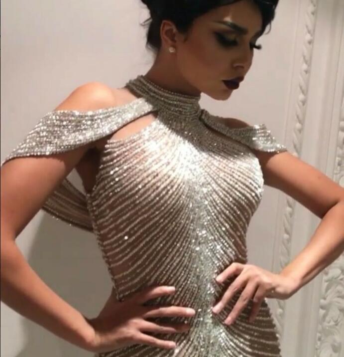 

Evening dress Yousef aljasmi Kim kardashian Puffy sleeve High collar Beaded A-Line Long dress Almoda gianninaazar ZuhLair murad Ziadnakad, Same with picture