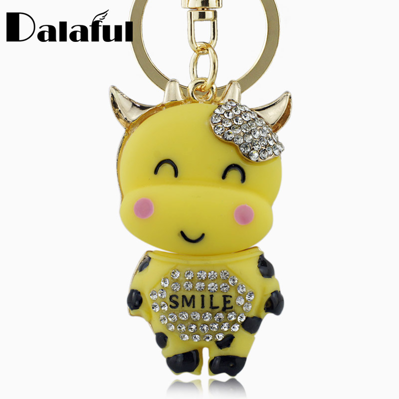 

New Fashion Lucky Smile Crystal Cow Keyring Keychains For Car HandBag Pendant Accessories Party Gift Key Chains Holder K213