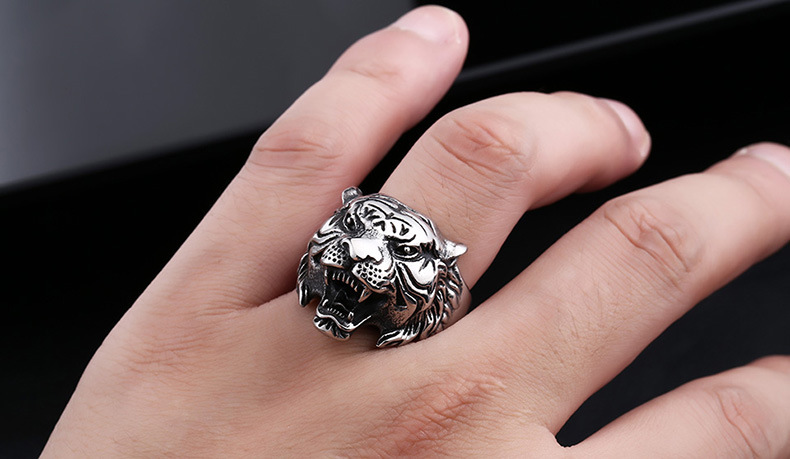 

Wholesale New Fashion Super Quality Punk Rock Mens Biker Rings Vintage Gothic Skeleton Tiger Skull Ring Men US Size for Free Shipping
