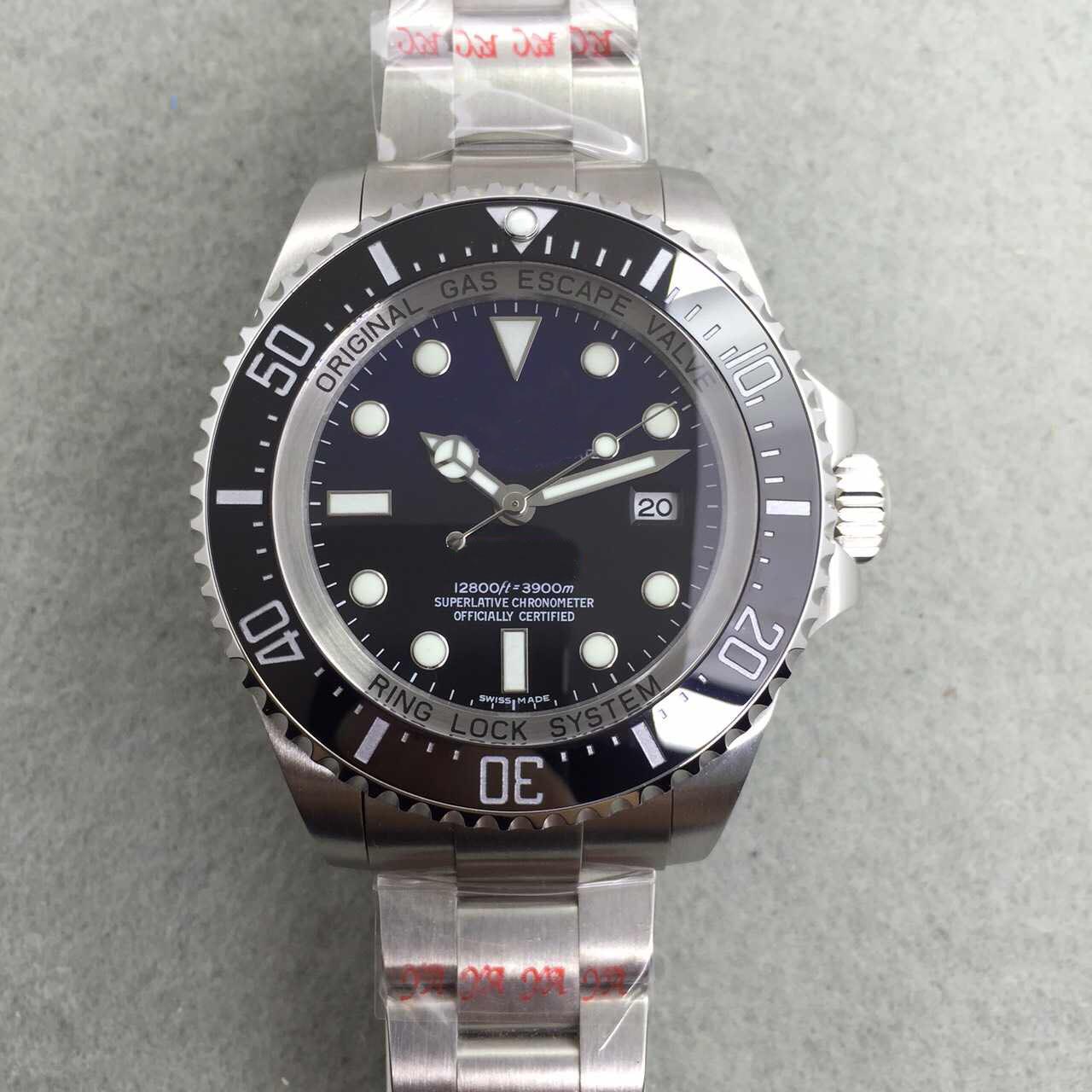 

Classic fashion Sapphire Wristwatches Basel Red SEA-DWELLER Stainless Steel 44mm mens Automatic Watch 126600 2813 Movement men Watches, Slivery;brown