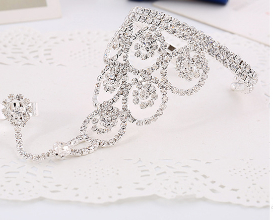 

New Fashion White Diamond Hand Chian Jewelry Silver Chain Women Bride Silver Charm Bridal Accessories Wedding Hand Bracelets Wedding Party