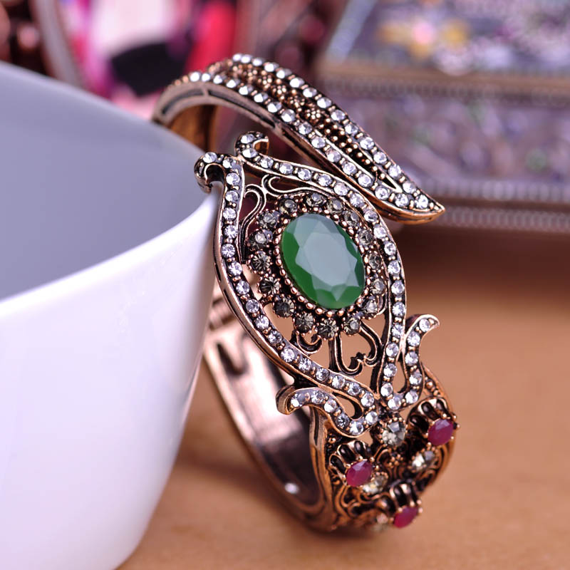 

Blucome Vintage Turkish Style Resin Crystals Flower Shape Wide Bracelet Bangles Women Banquet Party Ceremony Hand Accessories