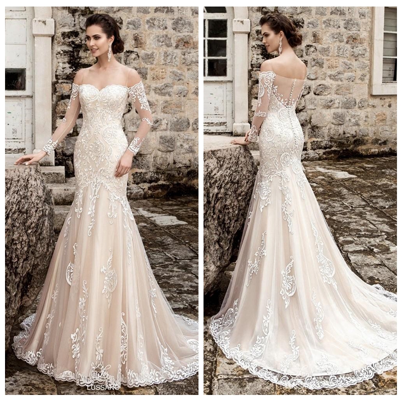 

New Design Long Sleeves Slim Lace Wedding Dress 2018 Sweetheart Court Train Lace Appliques Tulle Mermaid Wedding Dresses Vestidos De Mariee, Champagne