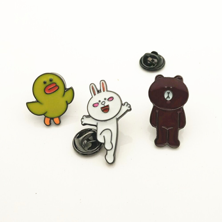 

Brown Bear Kenny Rabbit Sally Chick Small Size Cute Alloy Enamel Brooches Pins Mini Lapel Pins For Mens Women Clothes Suit Shirt Collar