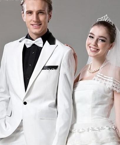

New Fashion Slim Fit White Groom Tuxedos Peaked Lapel One Button Groomsmen Men Business Formal Suit Party Prom Suit(Jacket+Pants+Bows Tie), Same as image