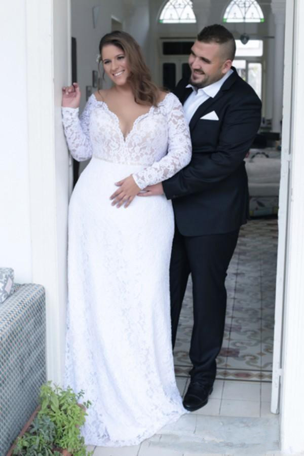Sexy Plus La Taille Robes De Mariée En Dentelle 2019 Nouvelle Vente Chaude Balayage Train Creux Dos Profond V-Cou À Manches Longues Gaine Robes D