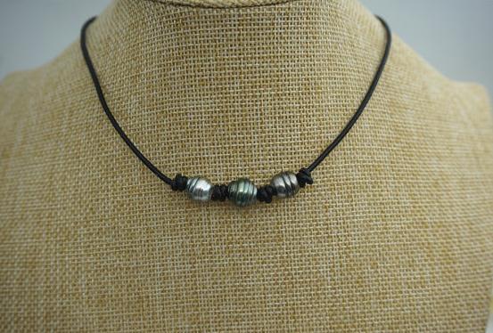 

Handmade 100% Natural Freshwatr Pearl Black Leater Necklace,Three Tahitian Pearl Leather Jewellery