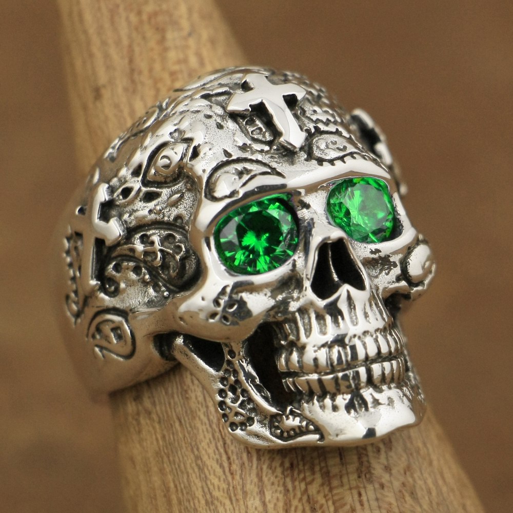 

LINSION 925 Sterling Silver High Detail Skull Cross Green CZ Eyes Mens Biker Ring TA57 US Size 7 to 15