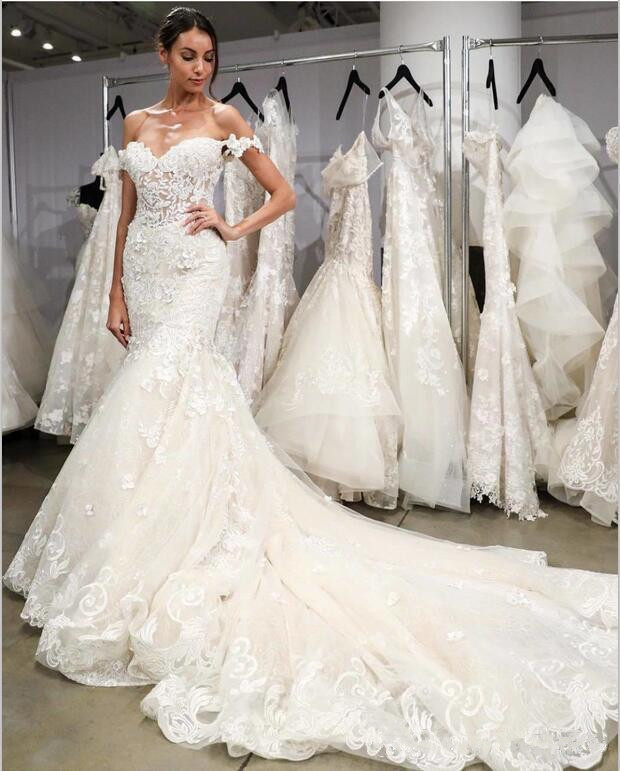 

Modest Mermaid 2018 Wedding Dresses Off The Shoulder Full Lace Appliqued Bridal Gowns Court Train Camo Wedding Dress, Custom made from color chart