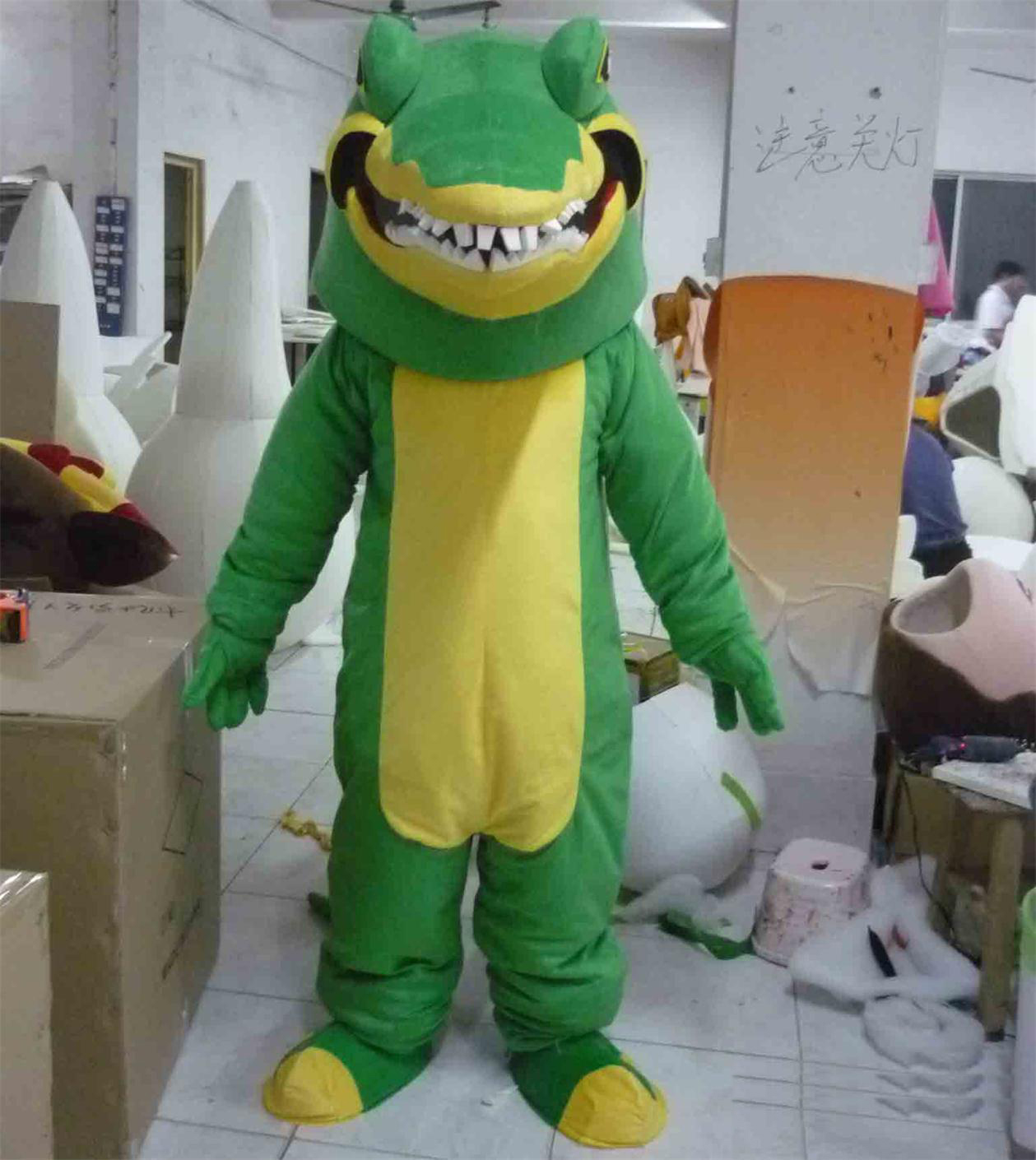 

2018 High quality Light and easy to wear a green crocodile mascot costume with a big mouth for adult to wear