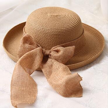 

Women's Casual Floppy Sun Hats Middle Brim Straw Hat Big Bowknot Beach Travel Holiday Style Foldable Casual Hat Middle Brimmed Tophat QN, Beige