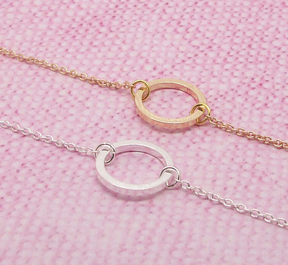 Petite géométrie creux rond anneau bracelet à breloques collier Compact cercle amitié cadeau contour cadre amour éternel chanceux femme mère homm