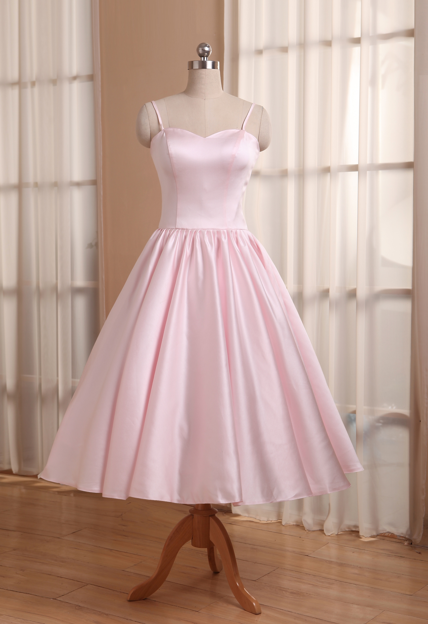 

Vintage Short Wedding Dresses Tea Length Bridesmaid Dress Garden Formal Gown Bridal Party Pink Dress Plus Size Bridesmaid Gown RLL0003, Black