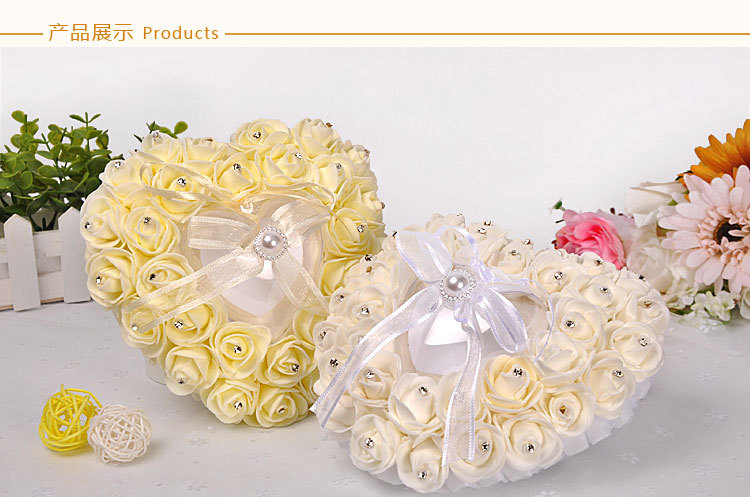 

2018 Biege White New Foreign Trade European Bridal Heart-shaped Ring Pillow Get Married Adornment Lace for Ostrich Hair Decoration Box